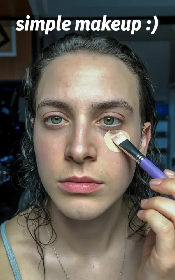Under-Eye Concealer How-To: Simple Makeup with a Brush
