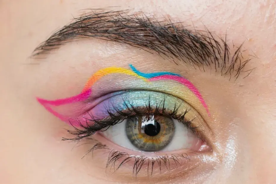 Eye Makeup Mistake That's Ruining Your Mascara (Stop Pumping!)